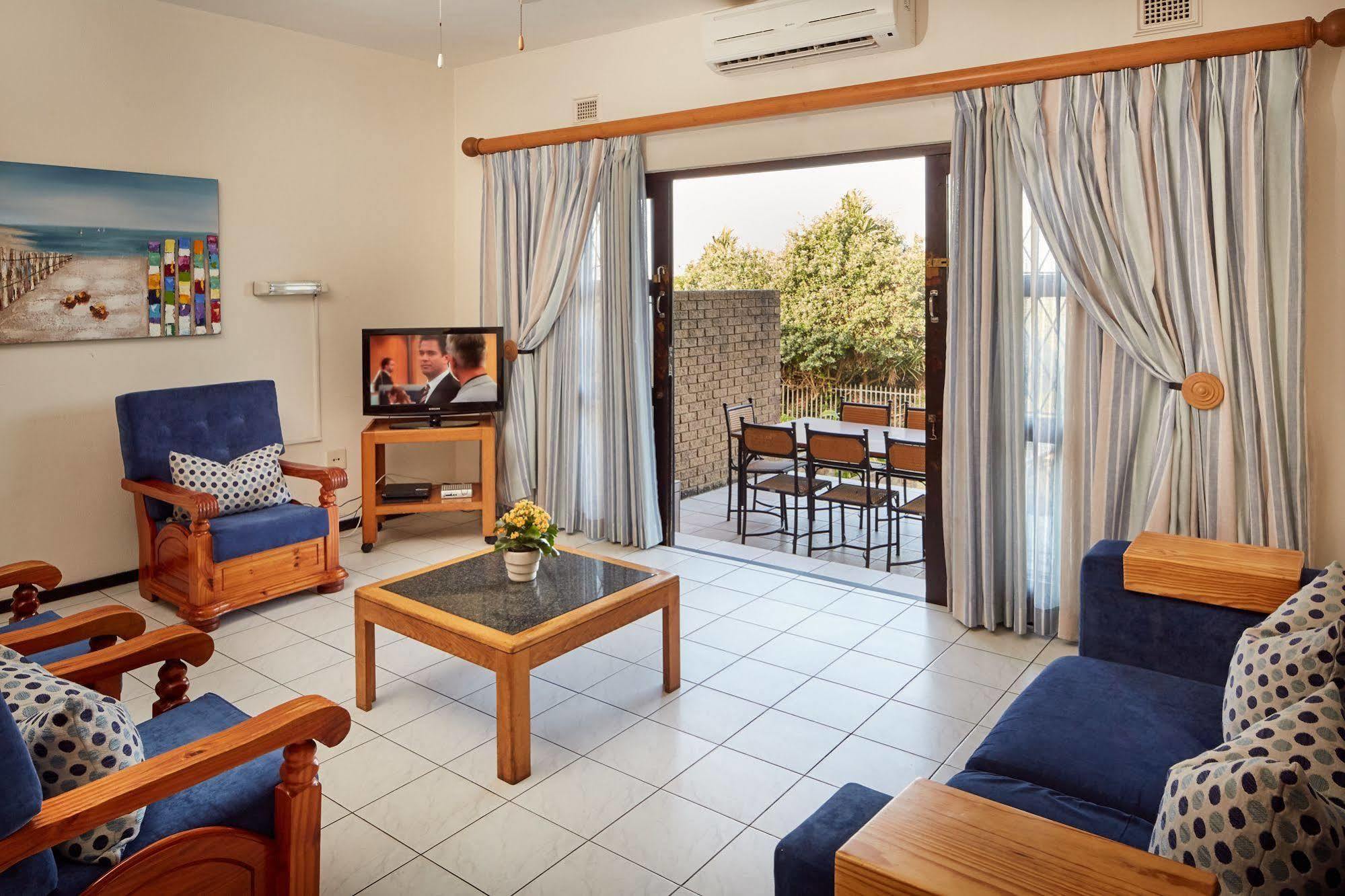 First Group Club Hacienda Apartment เชลลีบีช ภายนอก รูปภาพ