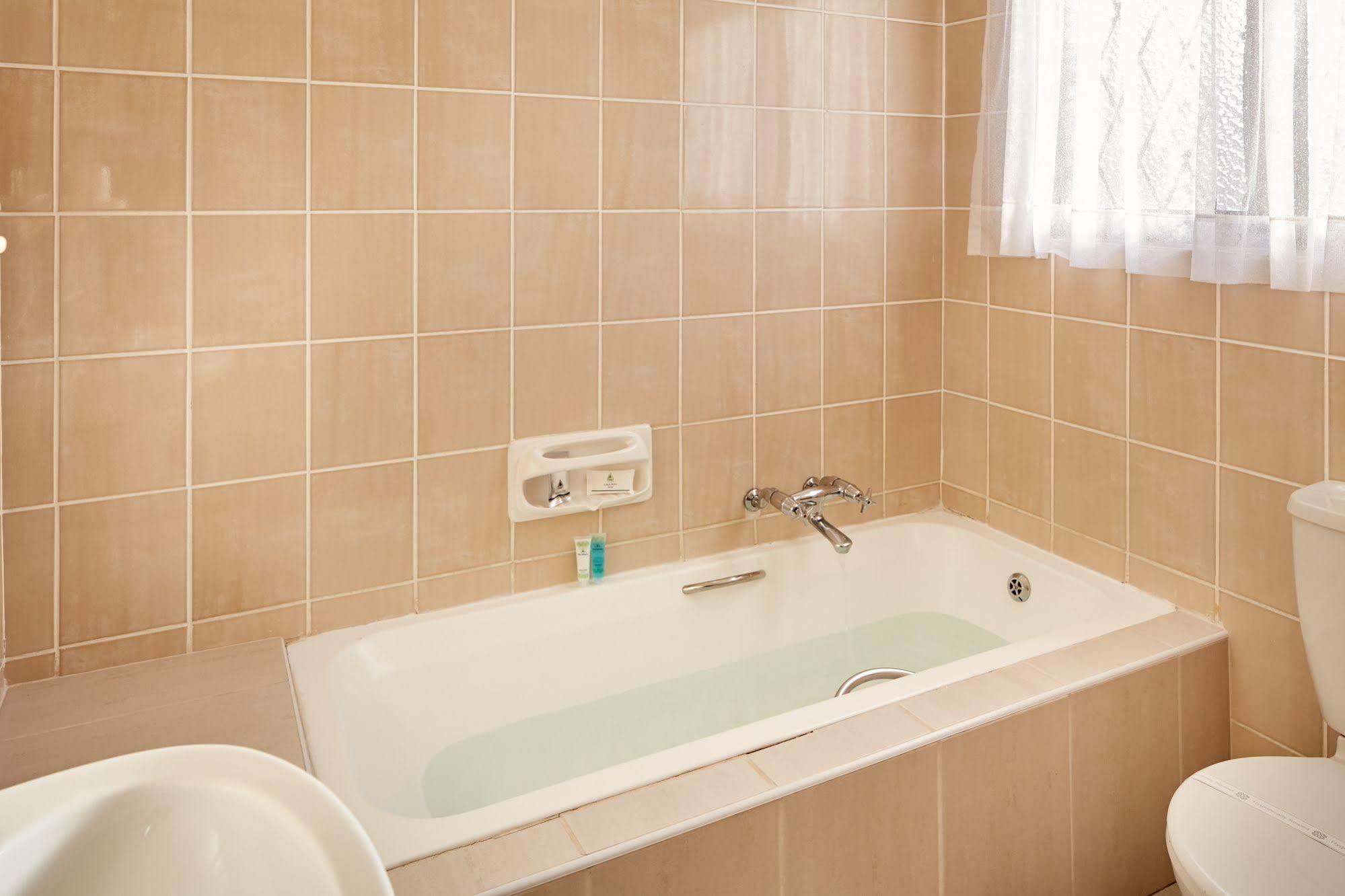 First Group Club Hacienda Apartment เชลลีบีช ภายนอก รูปภาพ