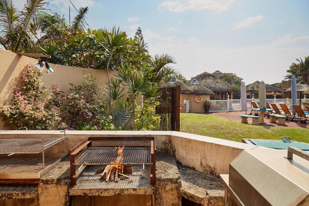 First Group Club Hacienda Apartment เชลลีบีช ภายนอก รูปภาพ